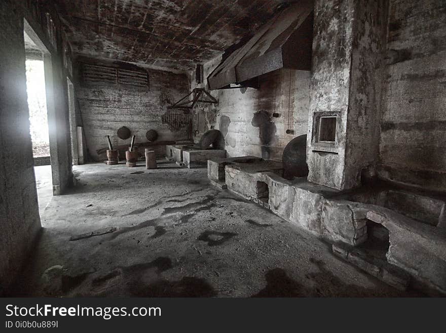 Part of the kitchen terraced into a slope of the hill. Prior to WW2 it was used as a kitchen for soldiers preparing for war. When Penang fell, during the war, it became a place for nourishment to POWs - many of whom were tortured &amp; massacred.. Location : Batu Maung, Southern tip of Penang Island Largest British Fort in South East Asia penang.wikia.com/wiki/Penang_War_Museum. Part of the kitchen terraced into a slope of the hill. Prior to WW2 it was used as a kitchen for soldiers preparing for war. When Penang fell, during the war, it became a place for nourishment to POWs - many of whom were tortured &amp; massacred.. Location : Batu Maung, Southern tip of Penang Island Largest British Fort in South East Asia penang.wikia.com/wiki/Penang_War_Museum