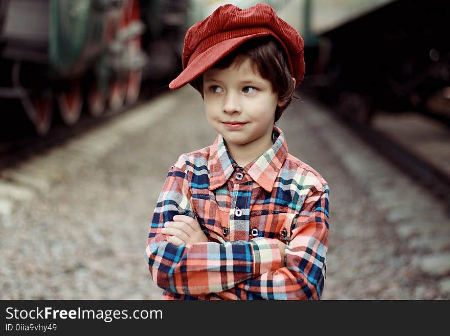 Skin, Plaid, Child, Boy