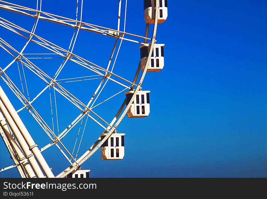 Beige Ferris Wheel