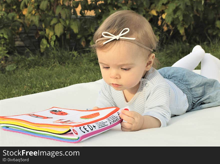 Child, Toddler, Infant, Reading