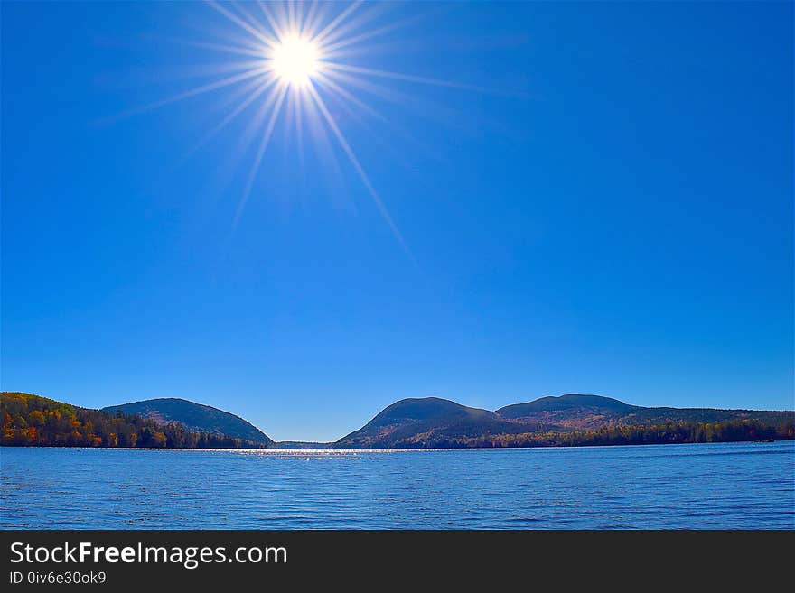 Sky, Horizon, Daytime, Loch