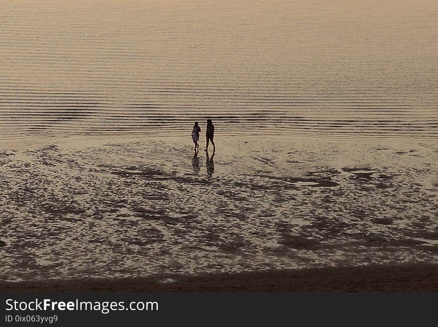 Sea, Body Of Water, Water, Beach