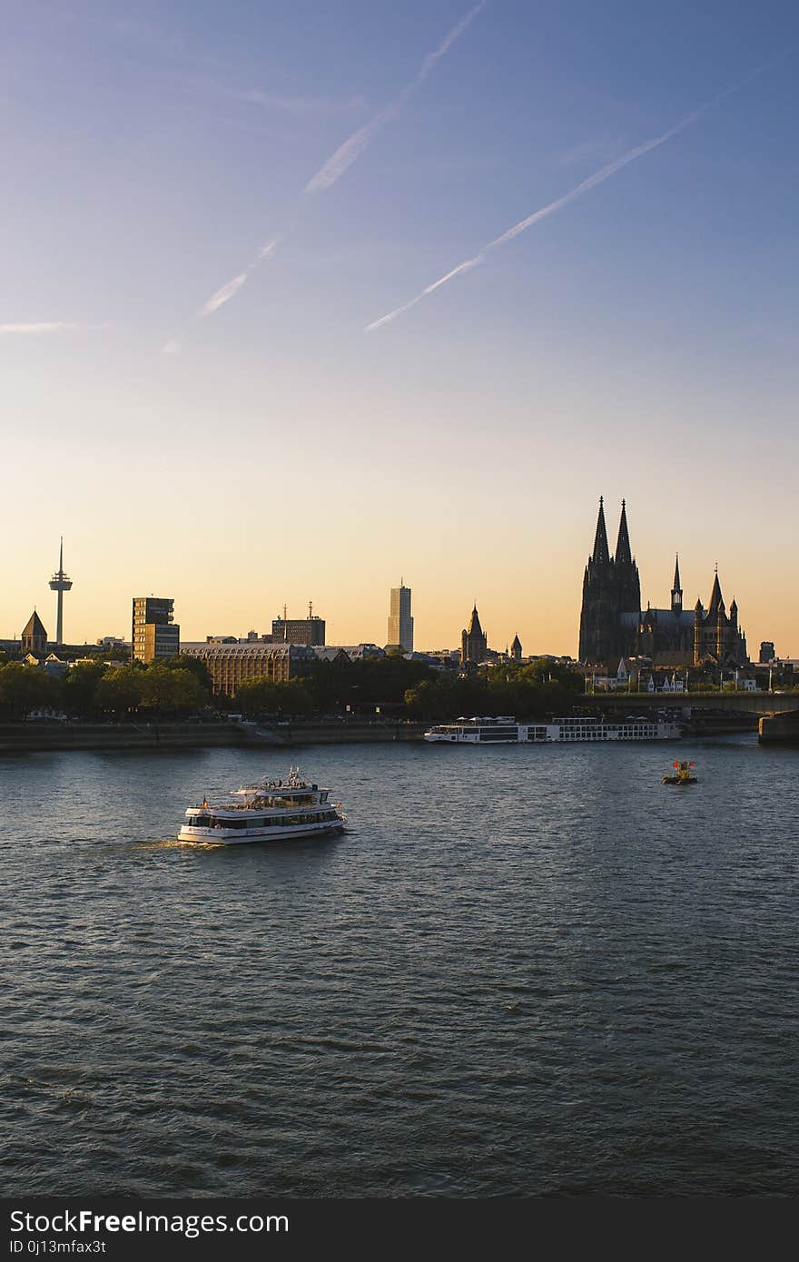 Skyline, Waterway, Sky, City