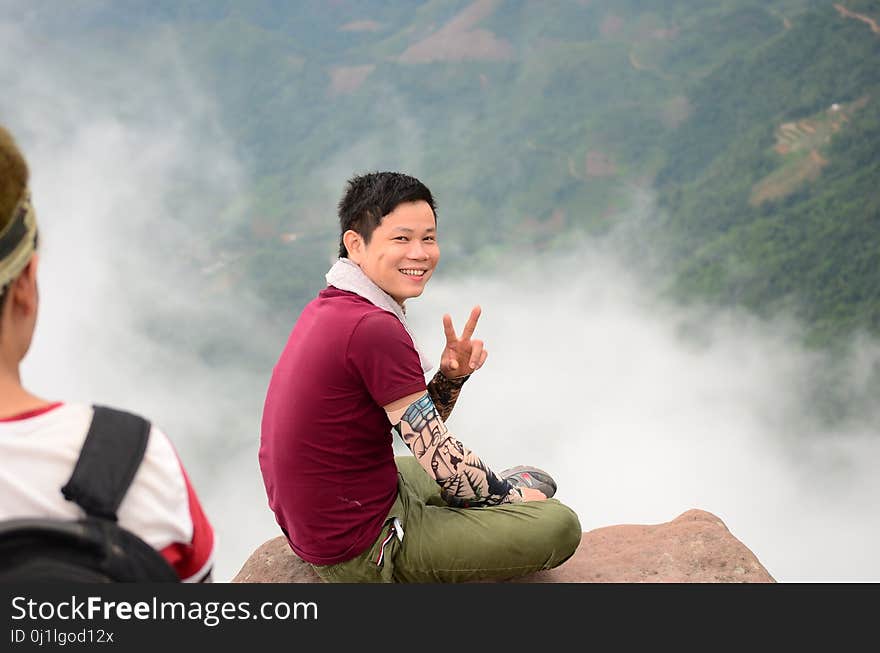 Sitting, Mountainous Landforms, Vacation, Sky