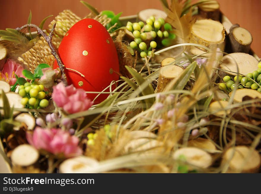 Easter decor in a box