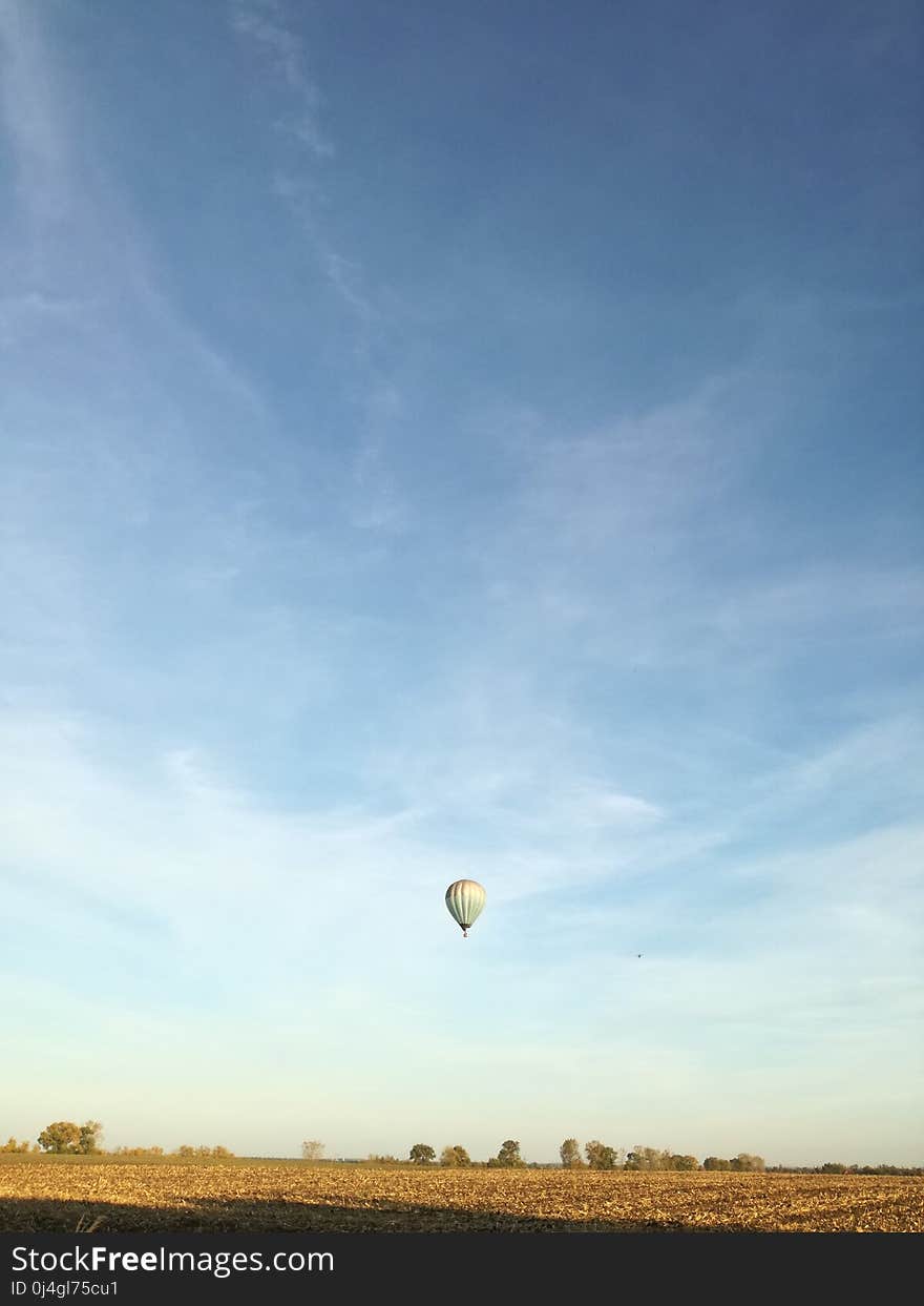 Sky, Daytime, Cloud, Horizon