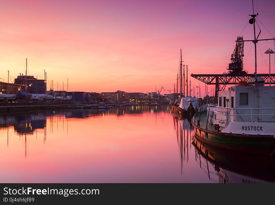 Reflection, Sky, Waterway, Sunset