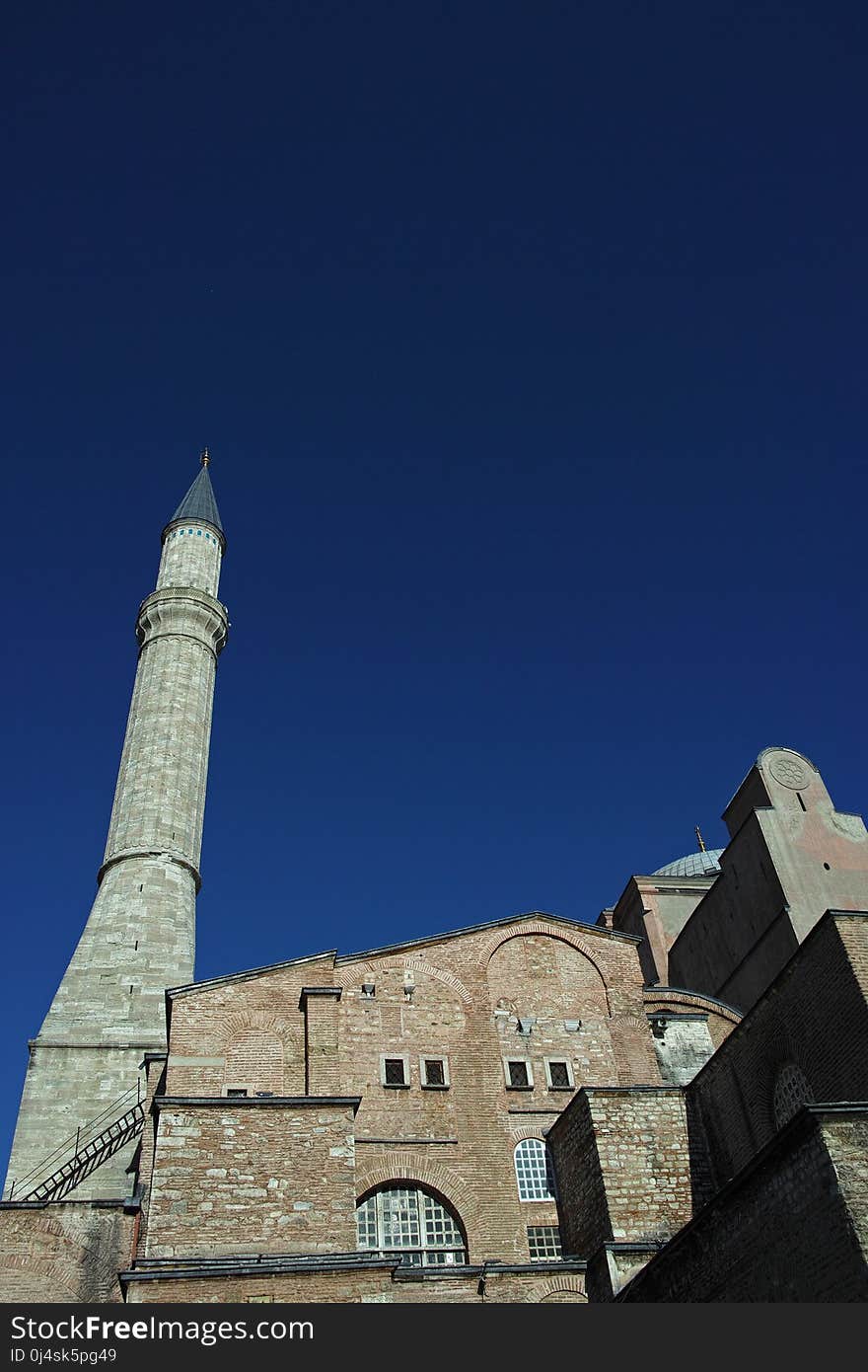 Sky, Landmark, Spire, Building