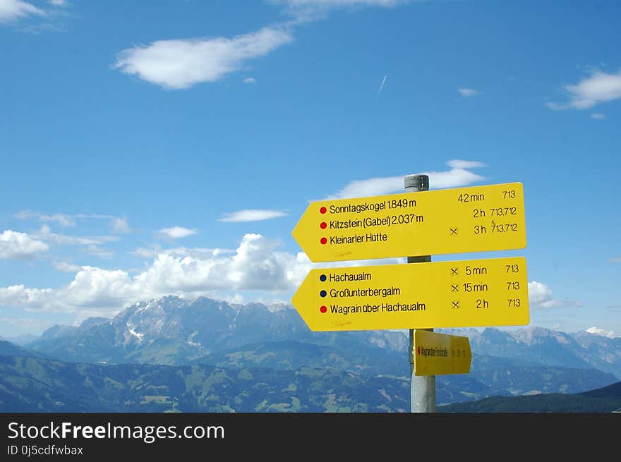 Sky, Nature, Cloud, Mountainous Landforms