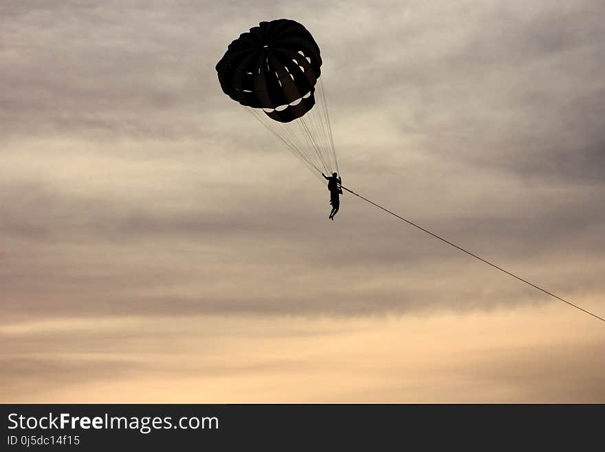 Parachute, Sky, Parasailing, Parachuting