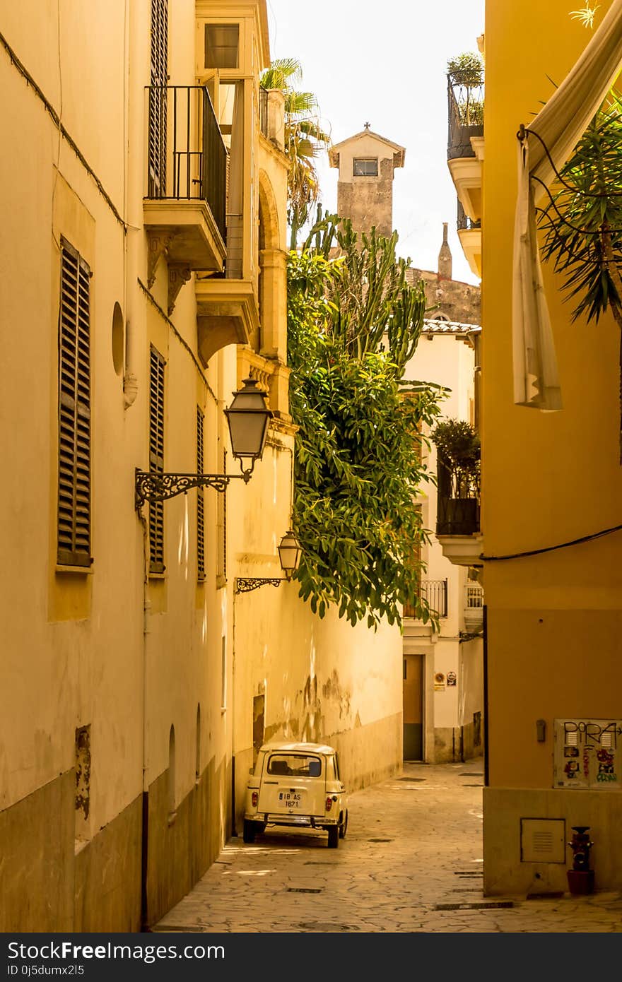 Yellow, Town, Neighbourhood, Alley