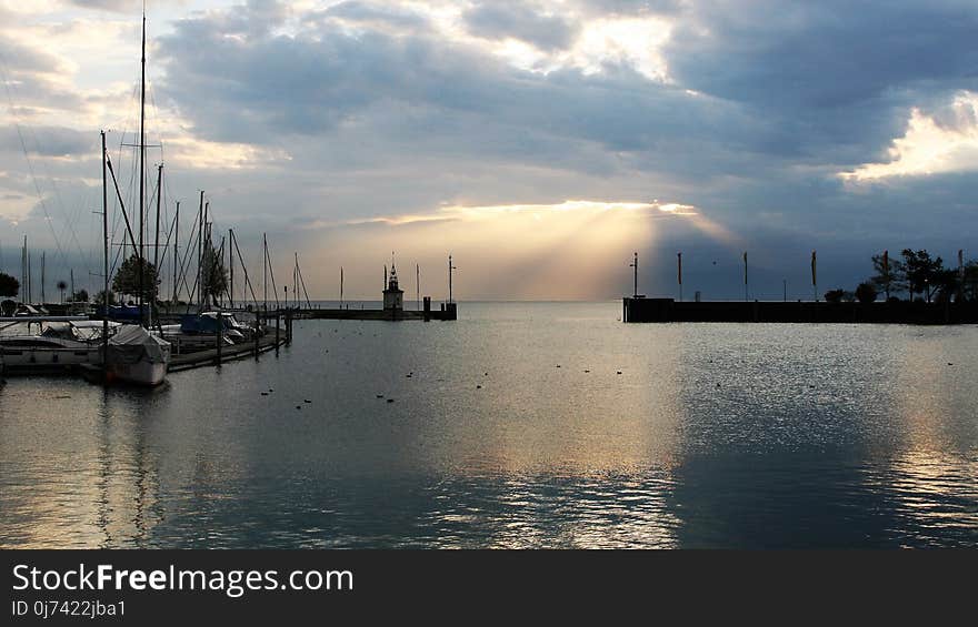 Waterway, Sky, Marina, Horizon