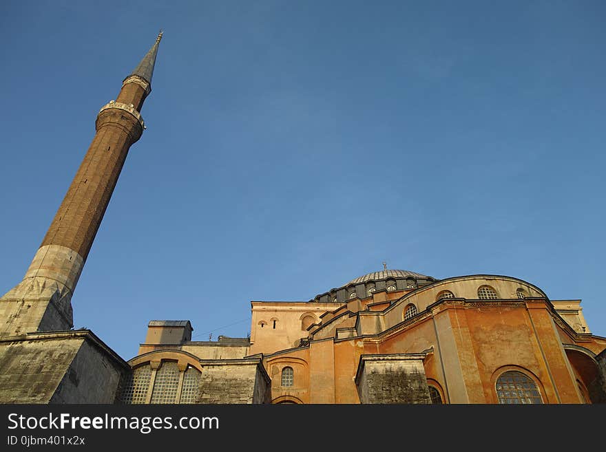 Sky, Historic Site, Building, Spire