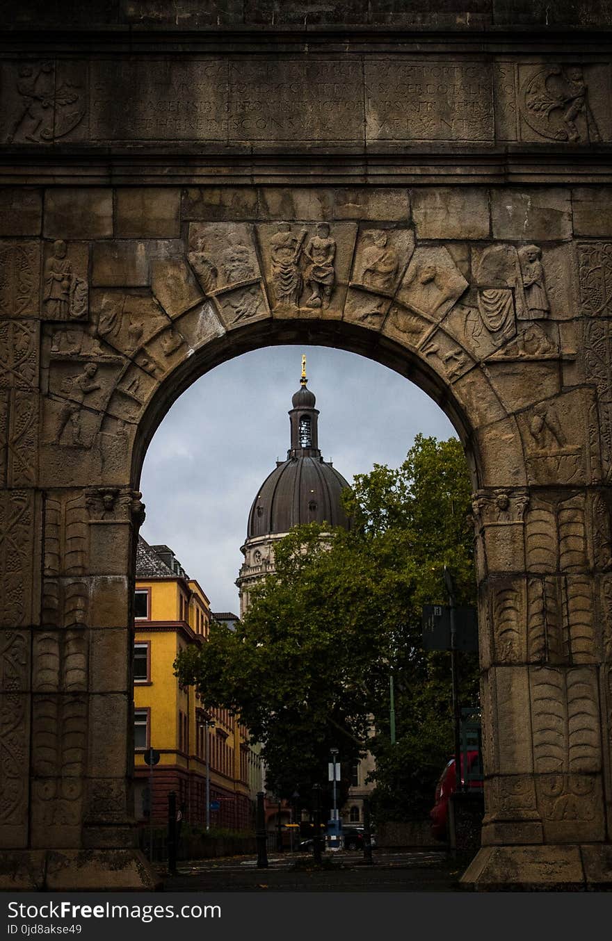 Sky, Arch, Landmark, Wall