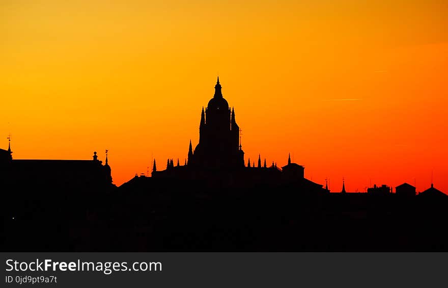 Sky, Landmark, Skyline, Silhouette