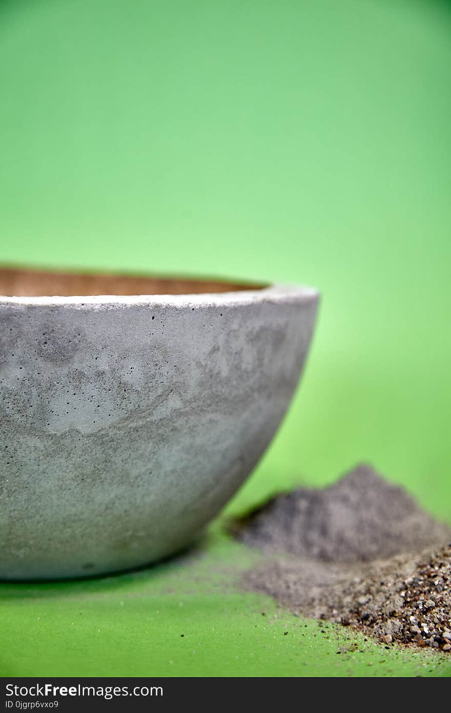 Green, Tableware, Grass, Bowl