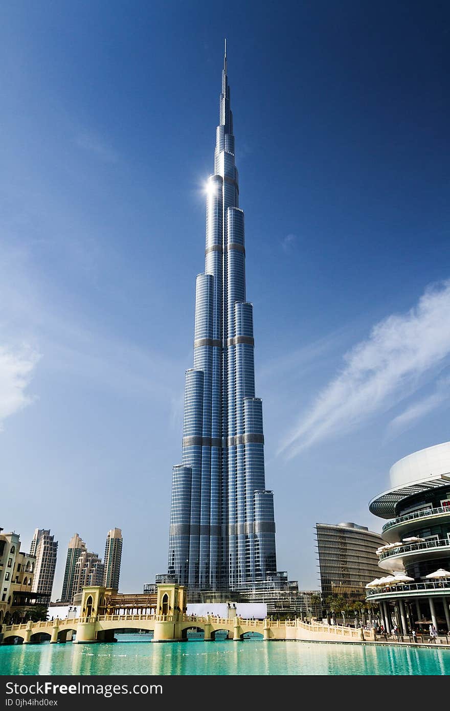 Blue and Gray High Rise Building