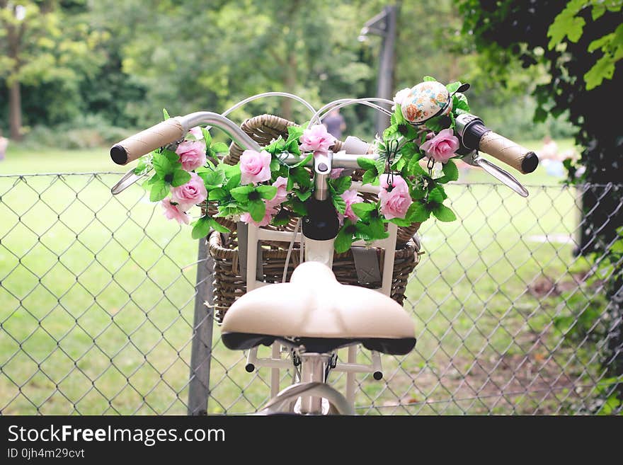 Pink Rose Bouquet in Brown Bicycle Basket