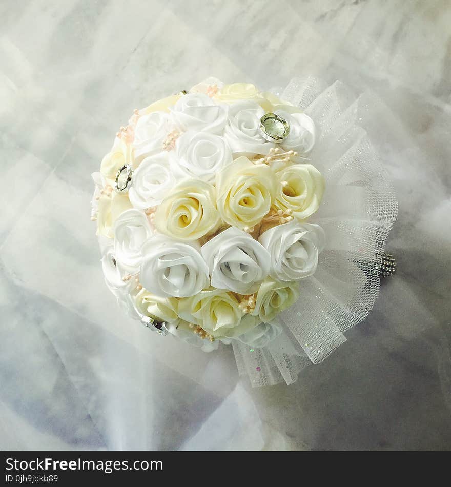 White and Yellow Flowers Table Decor