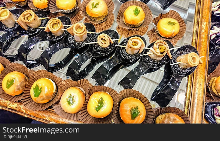 Yellow and Green Cupcakes