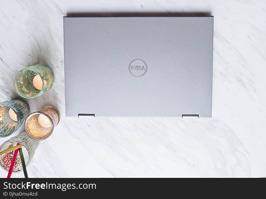 Close-up Photo of Gray Dell Laptop