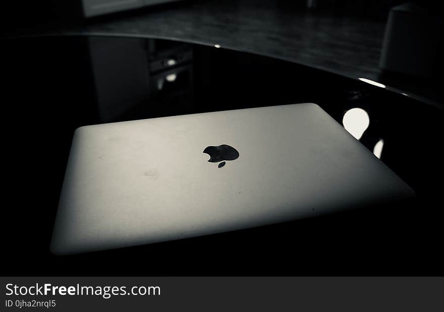 Silver Macbook