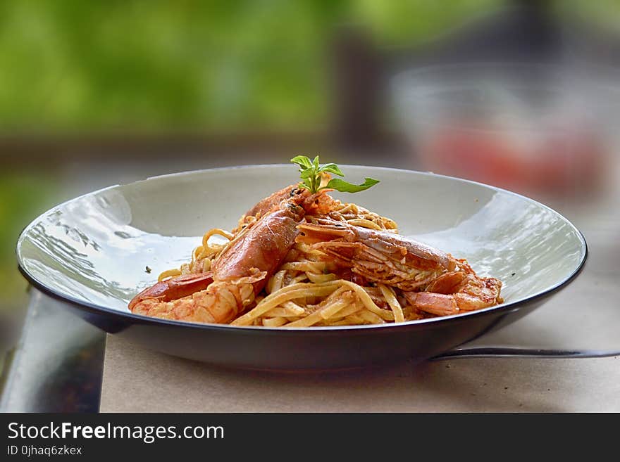 Close-Up Photography of Cooked Shrimps and Pasta