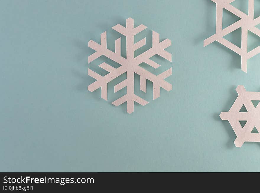 Gray Snow Flake Wall Decor