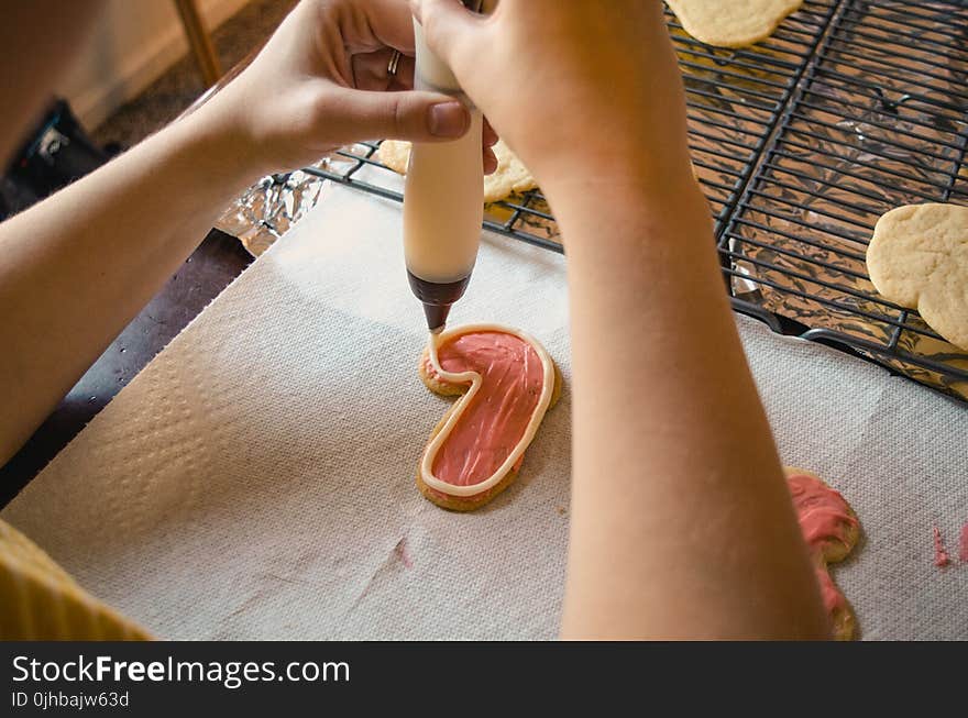 Beige Cookie With Filling