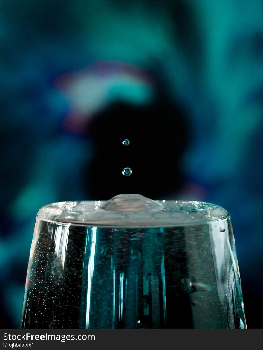 Tilt Shift Lens Photography of Water in a Glass