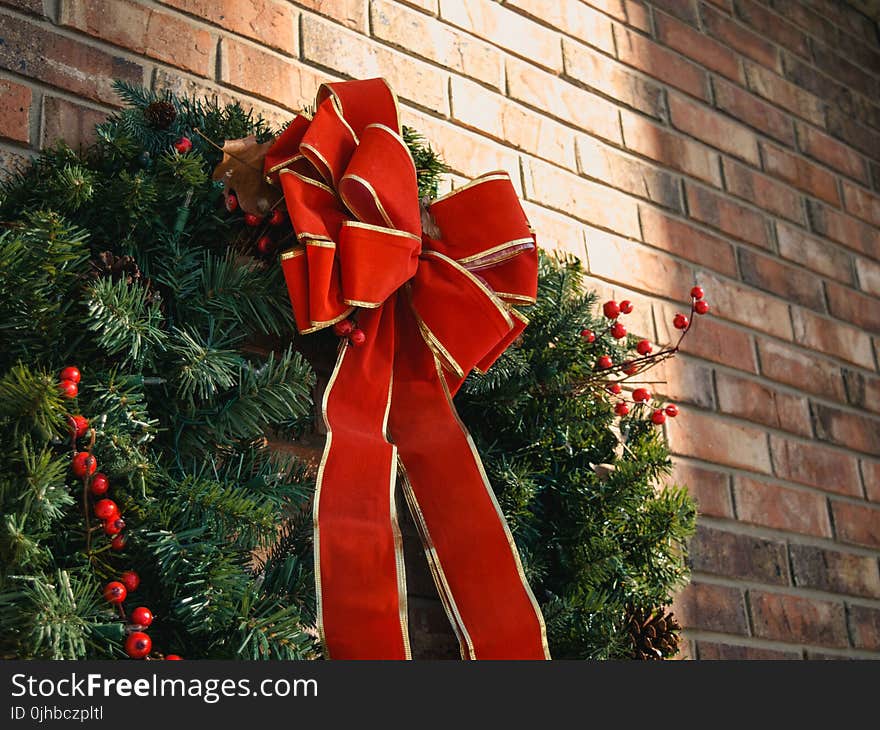 Green Christmas Wreath With Red Bow