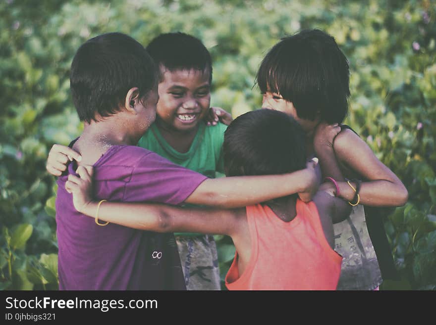 Four Toddler Forms Circle Photo