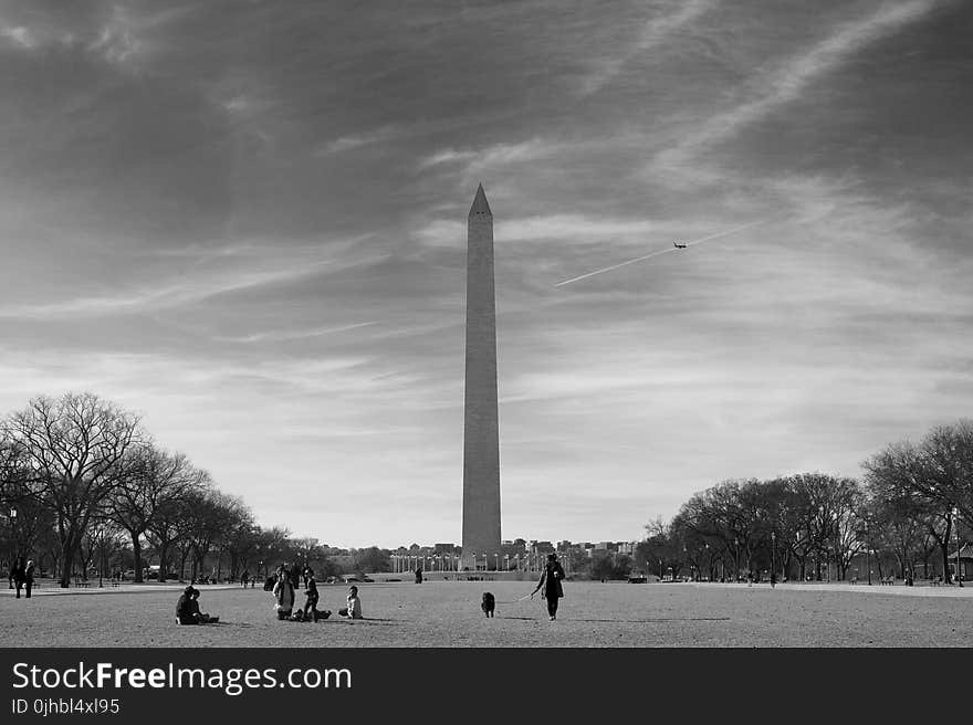 Grayscale Photo of Lincoln Monument