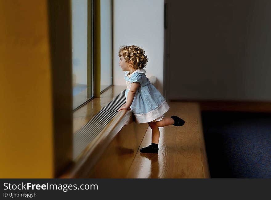 Girl&#x27;s White and Blue Dress