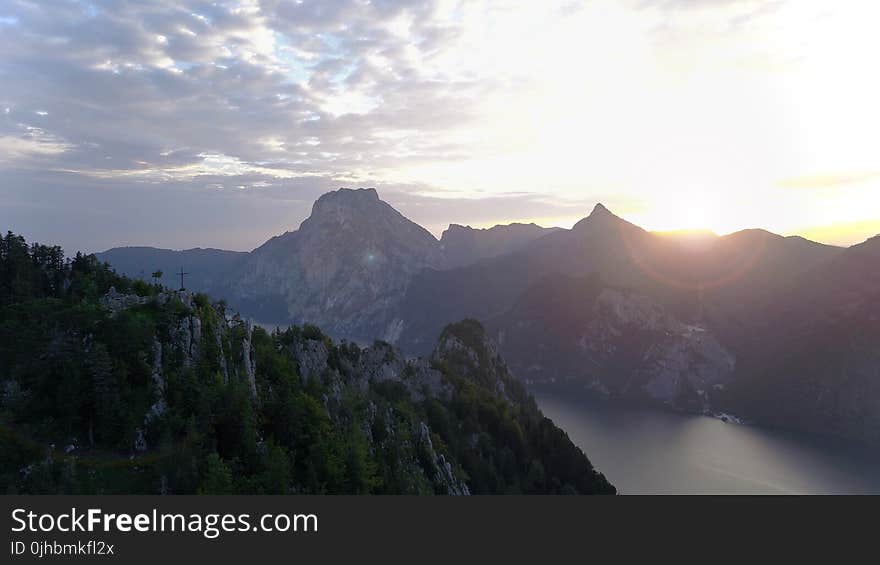 Photo of Mountains