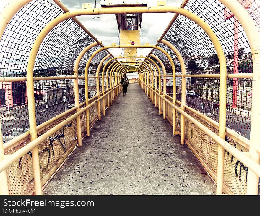 Yellow Trusses With Black Screen