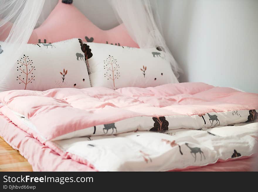 Photo of Printed Bed Linen