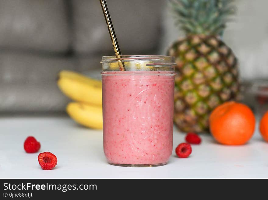 Mason Jar With Shake And Straw