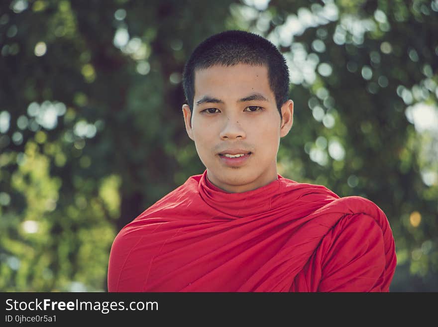 Man Wearing Red Crew-neck Long-sleeved Shirt