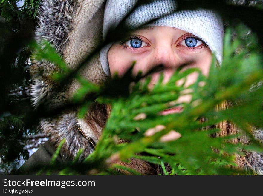 Selective Focus Photography of a Woman