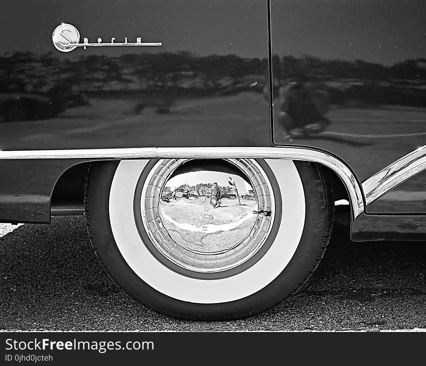 Black and White Car Wheel