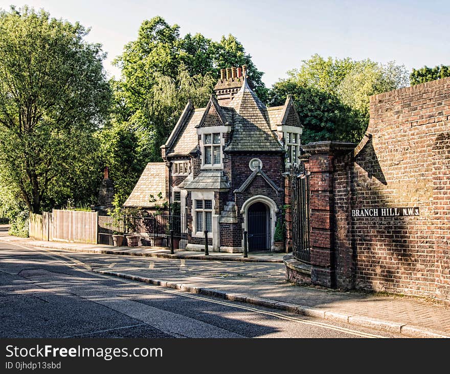 Gray and Brown Brick House