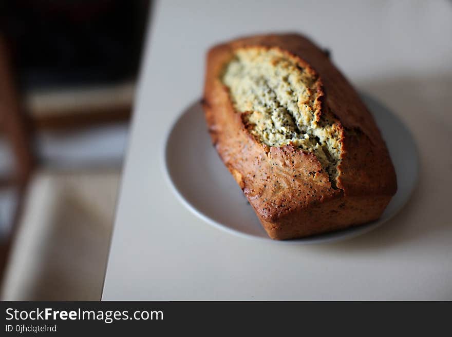 Close-Up Photography of Banana Bread on Saucer