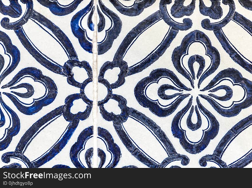 Blue and White Floral Wallpaper