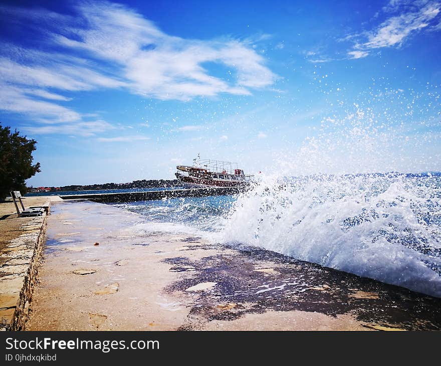 Photo of Wave Under Clear Sky