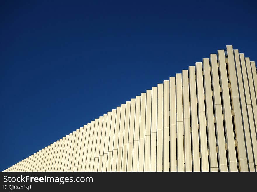 Sky, Landmark, Daytime, Structure