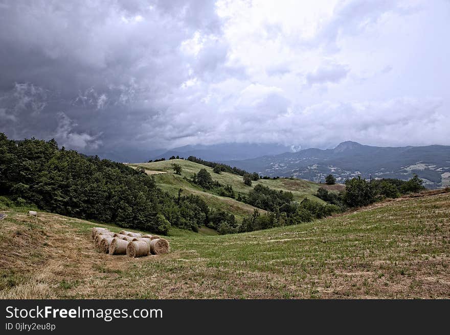 Sky, Highland, Pasture, Grassland