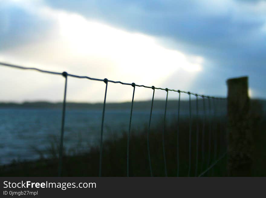 Selective Focus Photography of Gray Wires