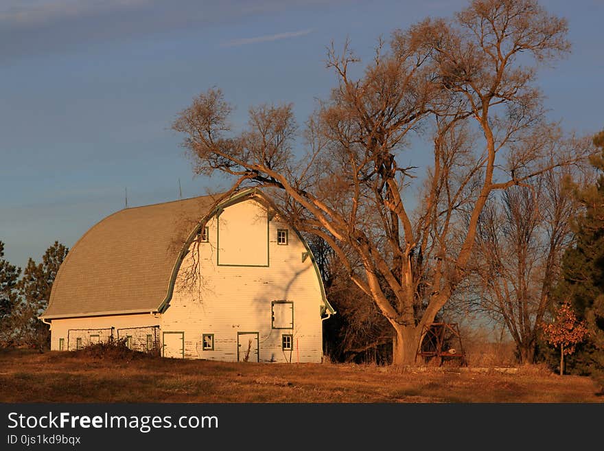 Large White Barn in the Midwest