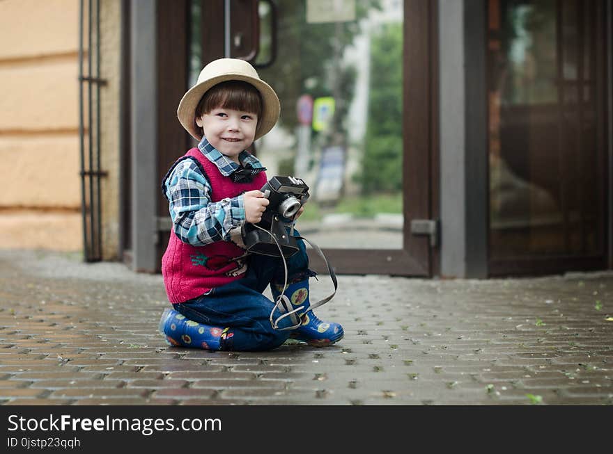 Mammal, Child, Vertebrate, Sitting